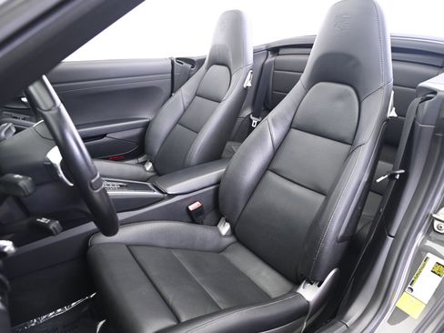 Used 2014 Porsche 911 Carrera 4S image 5