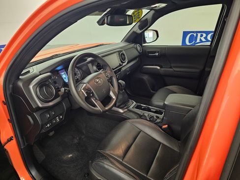 Used 2023 Toyota Tacoma TRD Pro AWD/4WD image 3