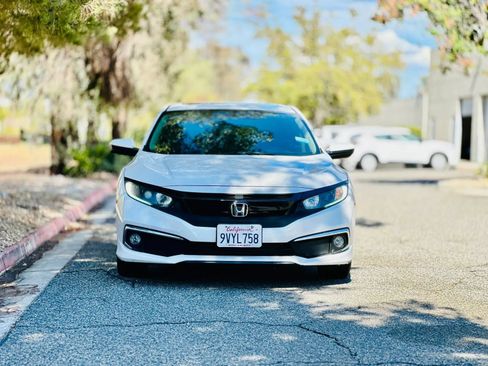Used 2020 Honda Civic EX image 3