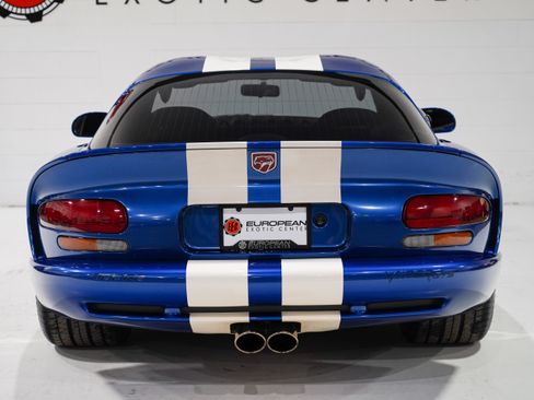 Used 1997 Dodge Viper GTS RWD image 3