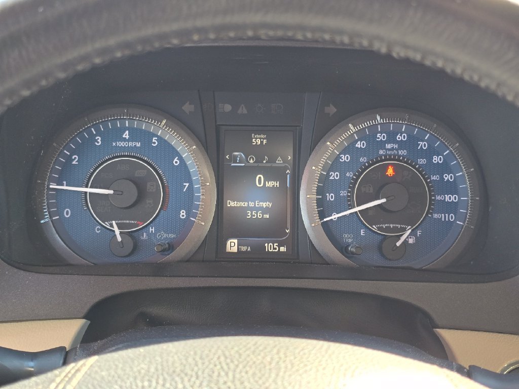 Used 2017 Toyota Sienna XLE Premium AWD/4WD image 36