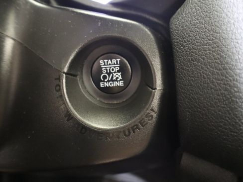 Used 2020 Jeep Renegade Altitude AWD/4WD image 29