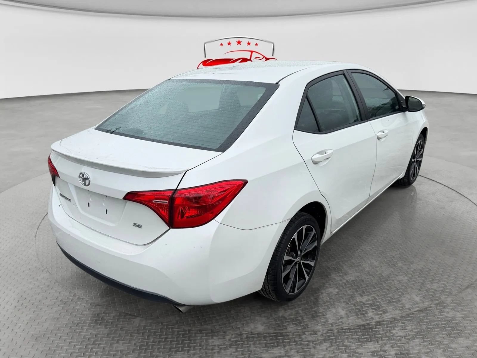 Used 2017 Toyota Corolla SE FWD image 5