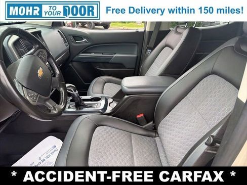 Used 2022 Chevrolet Colorado Z71 AWD/4WD image 16