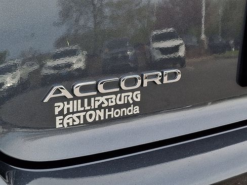 Used 2023 Honda Accord EX image 29