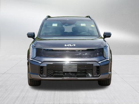 Certified 2024 Kia EV9 GT-Line AWD/4WD image 2