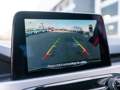 Used 2020 Ford Escape SE image 28