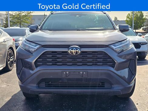 Used 2022 Toyota RAV4 XLE w/ Convenience Package AWD/4WD image 2