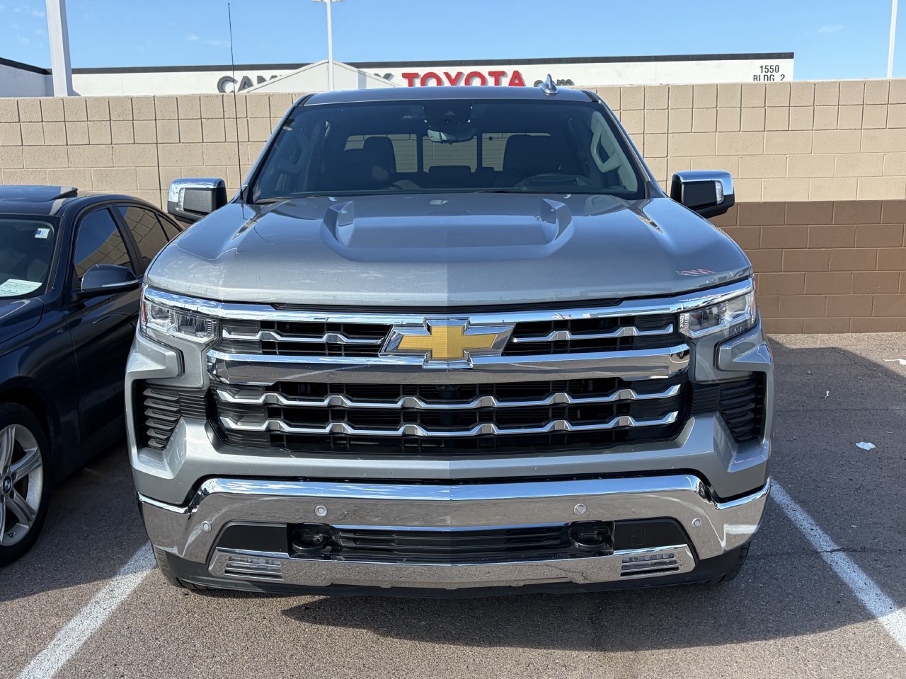 Used 2024 Chevrolet Silverado 1500 LTZ w/ LTZ Premium Package AWD/4WD image 3