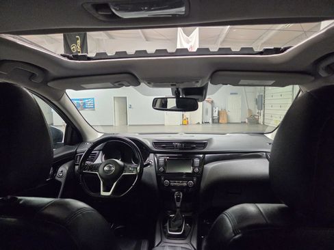 Used 2021 Nissan Rogue Sport SL w/ Premium Package AWD/4WD image 36
