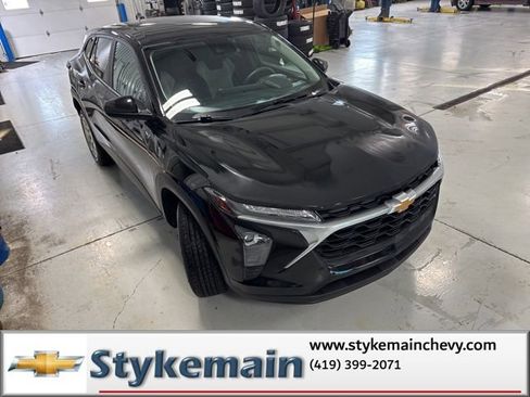 Used 2024 Chevrolet Trax LS w/ LS Convenience Package image 22