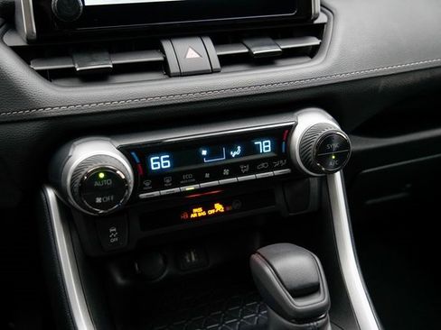 Certified 2024 Toyota RAV4 XLE image 21