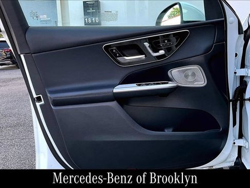 Certified 2025 Mercedes-Benz GLC 350e 4MATIC image 23