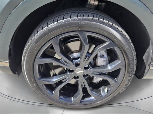 Certified 2024 Genesis GV80 3.5T Prestige Signature image 9