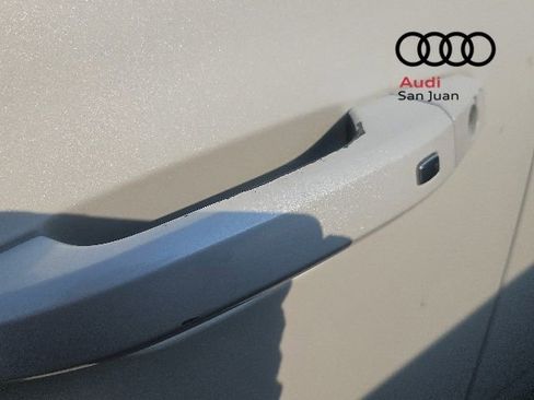 Used 2018 GMC Yukon XL SLT w/ Open Road Package RWD image 9