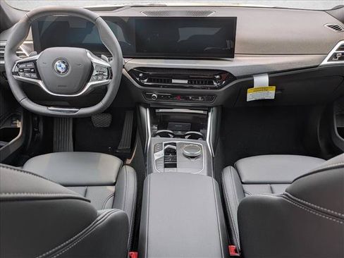 New 2026 BMW 330i xDrive Sedan w/ Premium Package AWD/4WD image 16