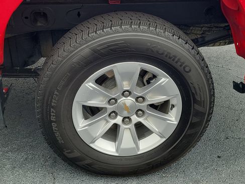 Used 2025 Chevrolet Silverado 1500 LT RWD image 7