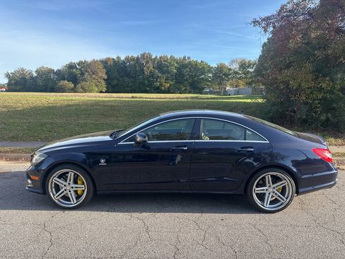Used 2012 Mercedes-Benz CLS 550 4MATIC image 2