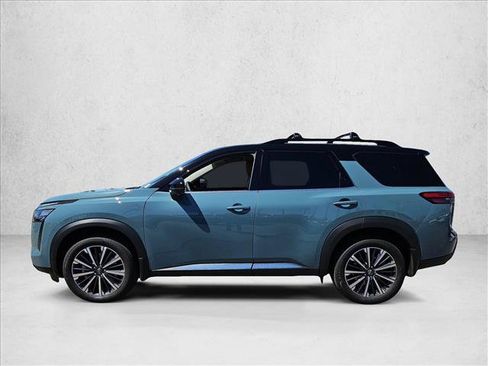 New 2026 Nissan Pathfinder Platinum w/ Cargo Package AWD/4WD image 5