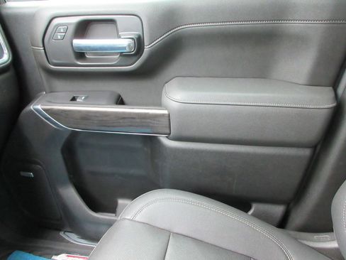Used 2023 Chevrolet Silverado 3500 LTZ AWD/4WD image 43