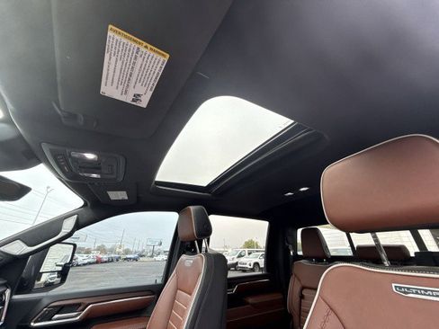 Used 2024 GMC Sierra 3500 Denali Ultimate image 16