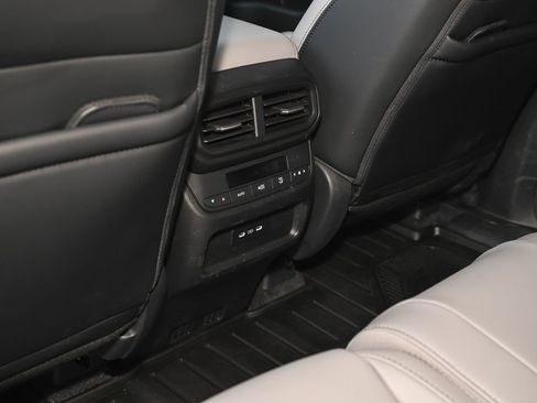 Used 2025 Honda Pilot EX-L image 39