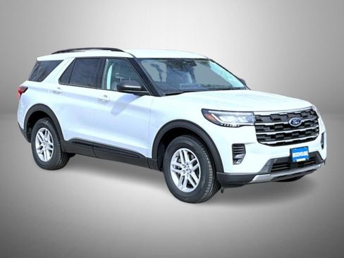 New 2026 Ford Explorer Active image 3