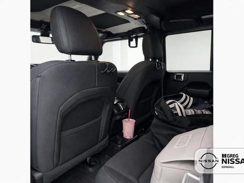 Used 2023 Jeep Wrangler Unlimited Sport AWD/4WD image 13