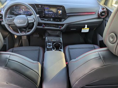 New 2026 Chevrolet Equinox RS w/ LPO, Floor Liner Package image 31