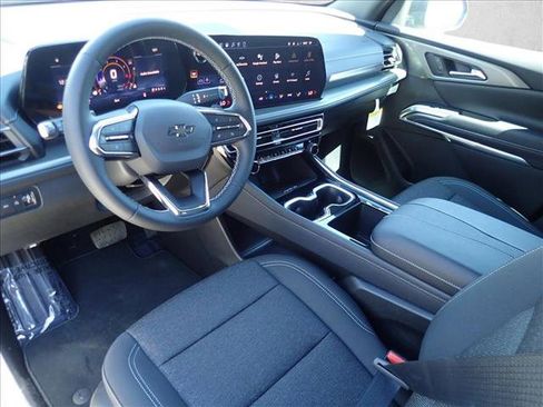 New 2026 Chevrolet Traverse LT w/ Midnight/Sport Edition AWD/4WD image 11