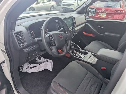 Certified 2023 Nissan Frontier PRO-4X w/ Pro Convenience Package AWD/4WD image 11