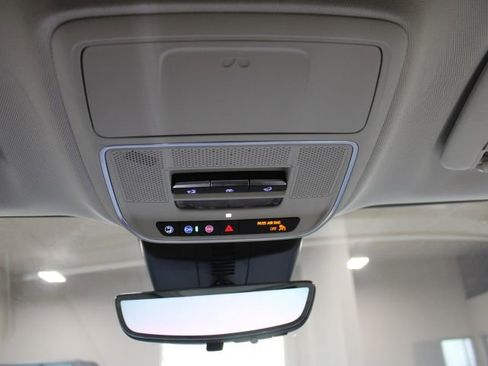 Used 2025 Buick Enclave Avenir w/ Super Cruise Package AWD/4WD image 42