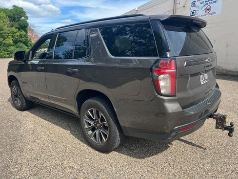 Used 2021 Chevrolet Tahoe Z71 w/ Z71 Signature Package AWD/4WD image 3