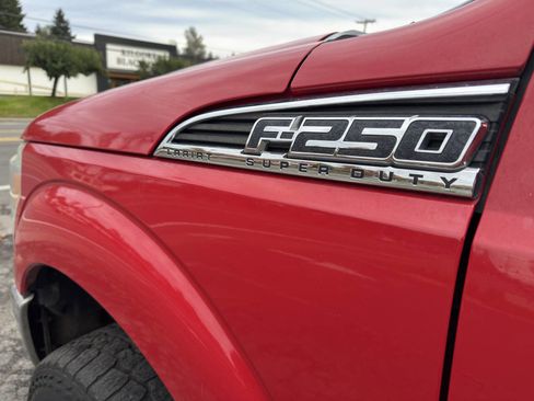 Used 2011 Ford F250 Lariat image 6