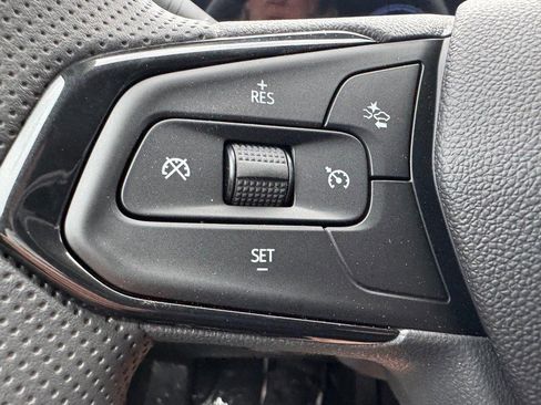 New 2026 Chevrolet Trax LT FWD image 31