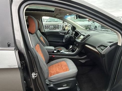 Certified 2018 Ford Edge SEL w/ Equipment Group 201A image 10
