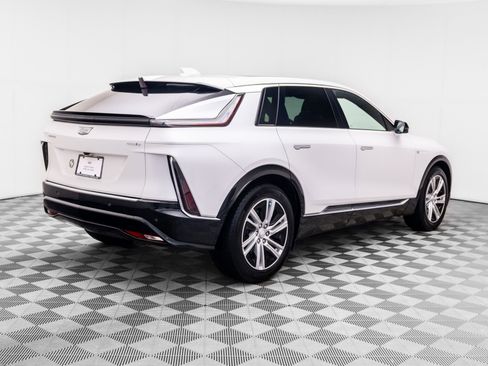 Certified 2024 Cadillac Lyriq Tech RWD image 6