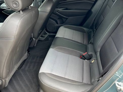 Used 2025 Chevrolet Trax LT w/ Driver Confidence Package FWD image 9