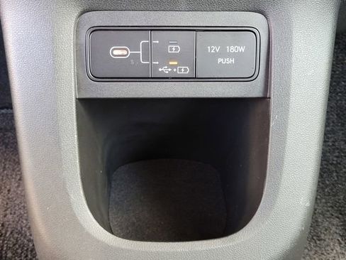 Certified 2025 Hyundai Ioniq 5 SE image 20