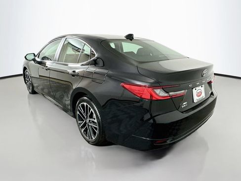 Used 2026 Toyota Camry XLE AWD/4WD image 7