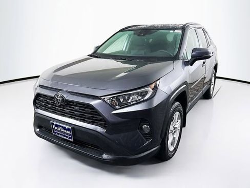 Used 2021 Toyota RAV4 XLE image 4