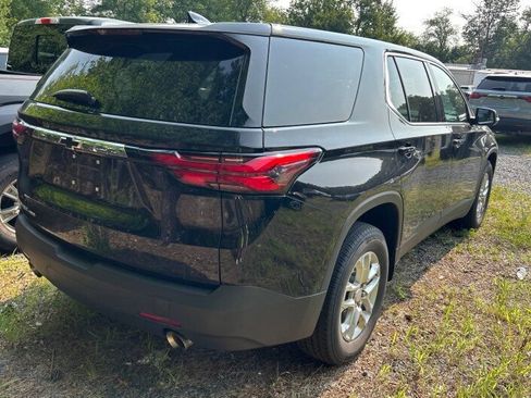 Used 2023 Chevrolet Traverse LS w/ Safety Package AWD/4WD image 3