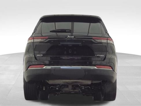 Used 2023 Jeep Grand Cherokee Limited AWD/4WD image 5
