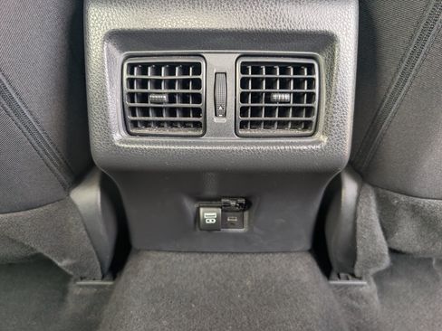 Used 2025 Toyota Camry LE FWD image 7