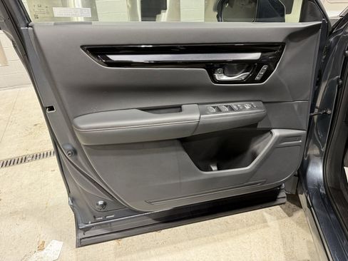 Used 2023 Honda CR-V Sport Touring image 17