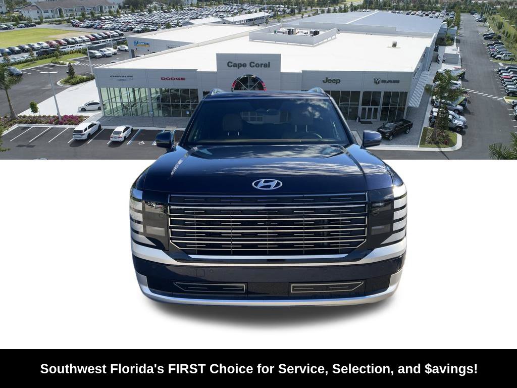 Used 2026 Hyundai Palisade Calligraphy FWD image 2