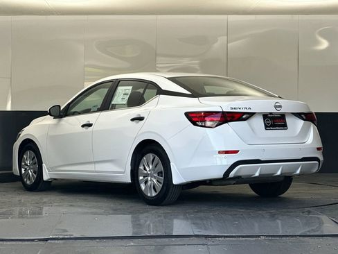 Used 2025 Nissan Sentra S image 5