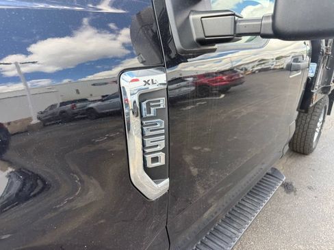 Used 2020 Ford F250 XL w/ Power Equipment Group AWD/4WD image 19