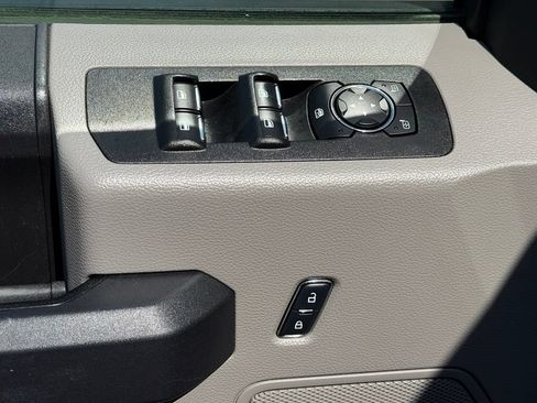 Used 2017 Ford F150 XL w/ XL Power Equipment Group AWD/4WD image 12