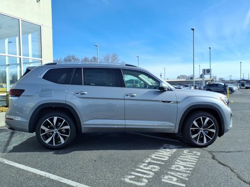 New 2026 Volkswagen Atlas SEL Premium R-Line image 7